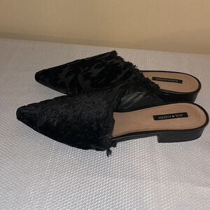 Ava & Aiden womens mules 9.5 shoes pointed velvet floral black flats work casual